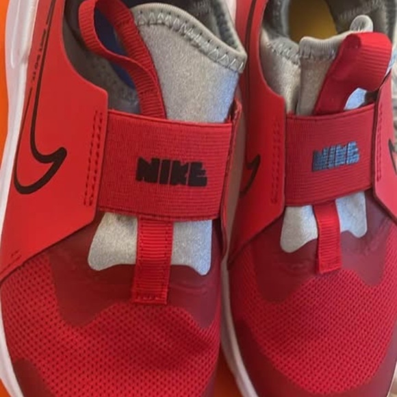 BRAND NEW boy girl youth nike Nike flex runner red slip on shoes size 2Y - Picture 8 of 8